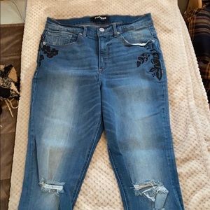 Express light wash denim jeans